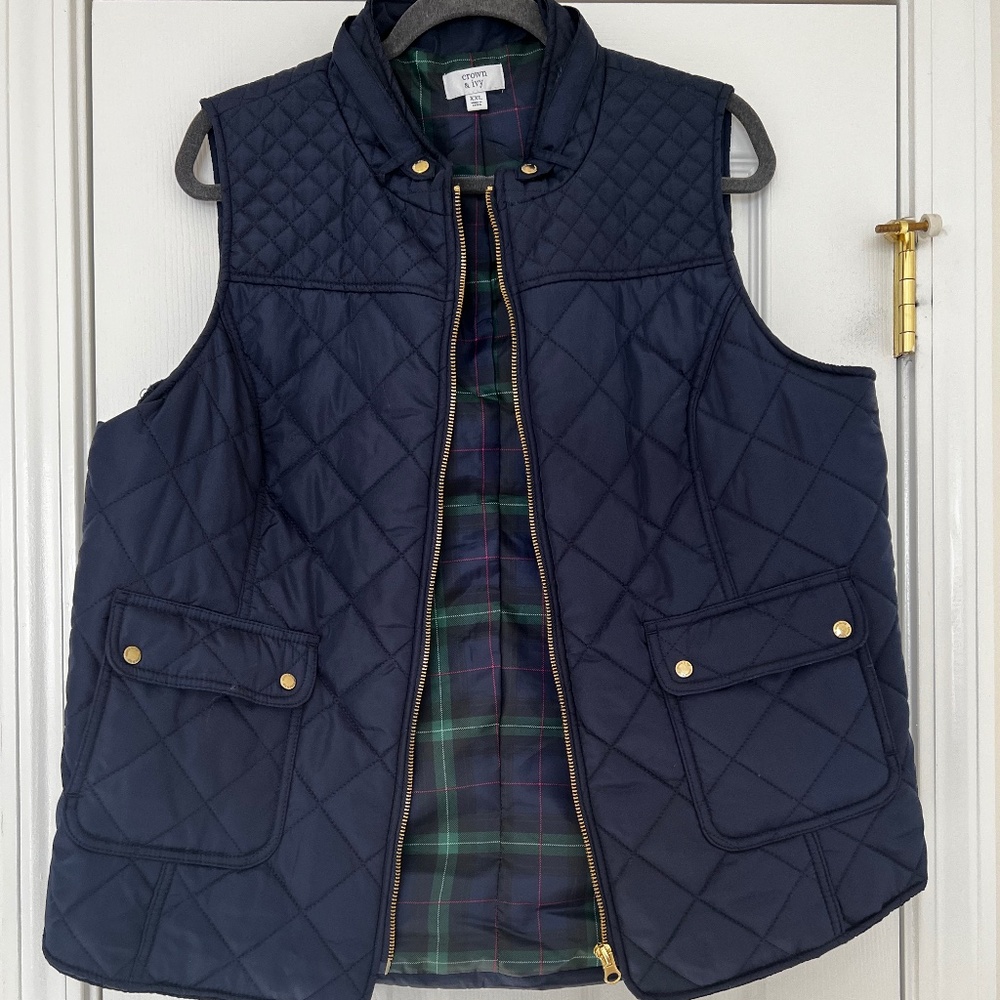 Crown and Ivy Navy Vest